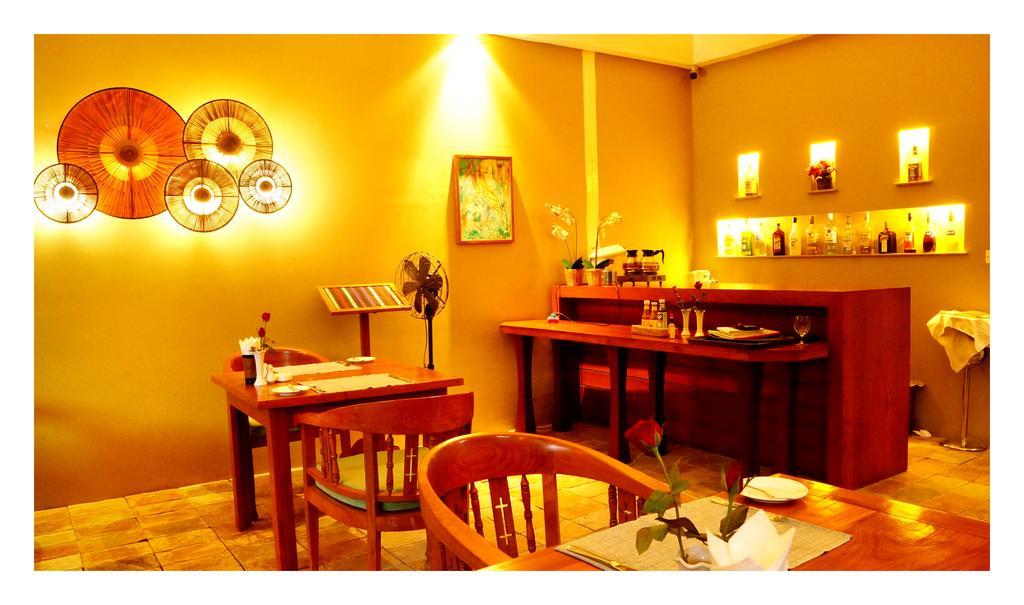 Oasis Hotel Nyaung-U ภายนอก รูปภาพ