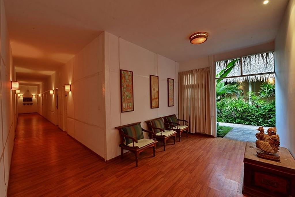 Oasis Hotel Nyaung-U ภายนอก รูปภาพ