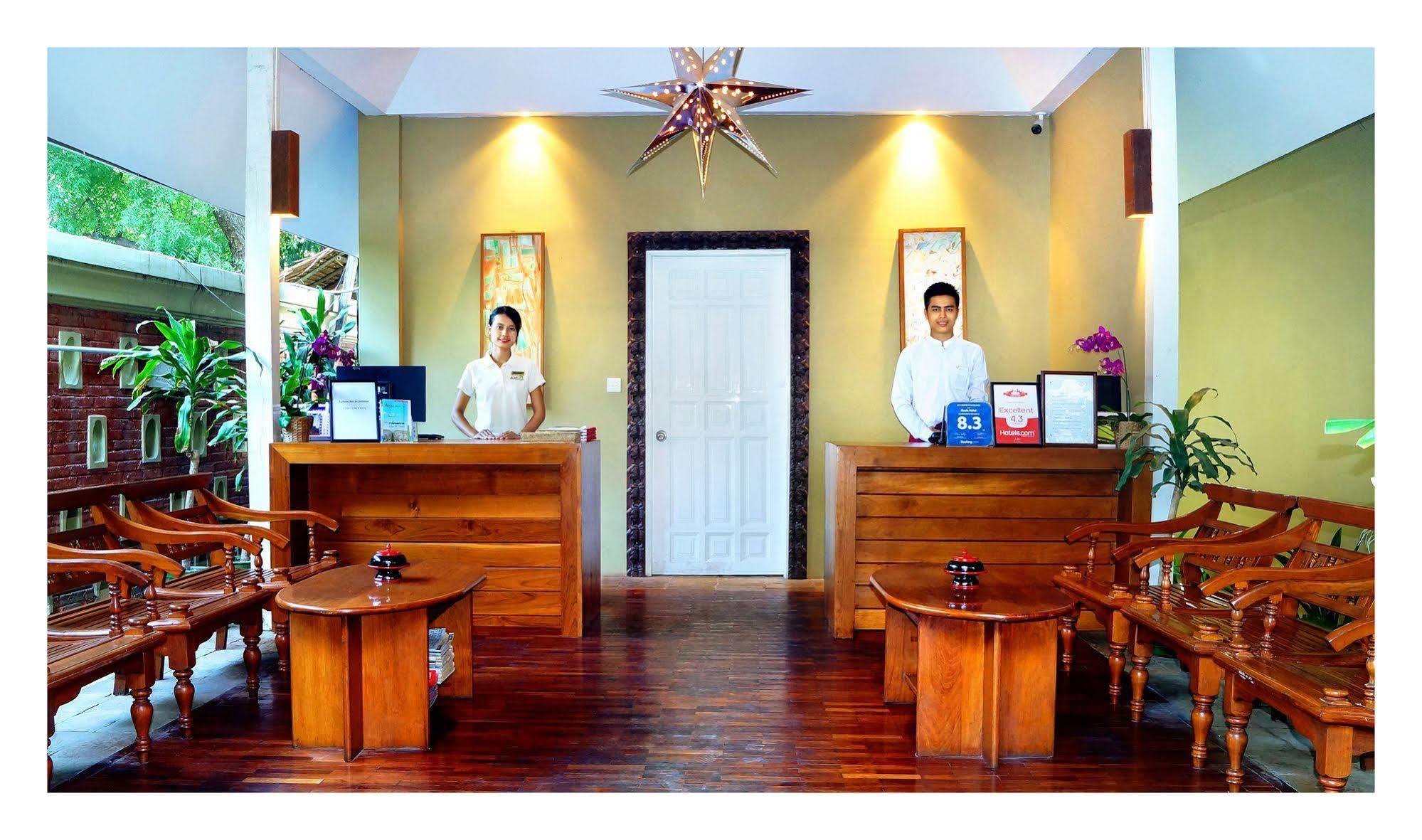 Oasis Hotel Nyaung-U ภายนอก รูปภาพ