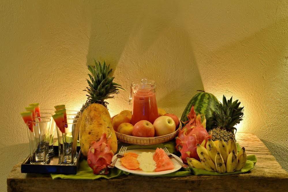 Oasis Hotel Nyaung-U ภายนอก รูปภาพ