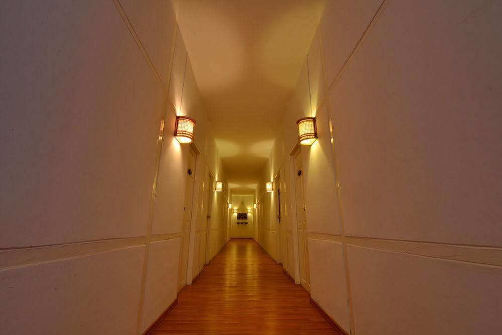 Oasis Hotel Nyaung-U ภายนอก รูปภาพ